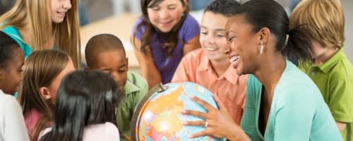 Quais testes um Psicopedagogo pode aplicar para crianças que não sabem ler ou escrever?